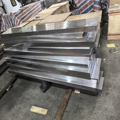 P20 MOULD STEEL WIT MILLENDE EN GRINZENDE VELDEN: oppervlakhardheid 28-35HRC